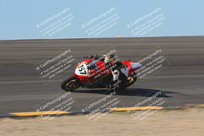 media/Nov-06-2023-Moto Forza (Mon) [[ce023d0744]]/2-Advanced Group/Session 2 (Bowl Speed Pans)/